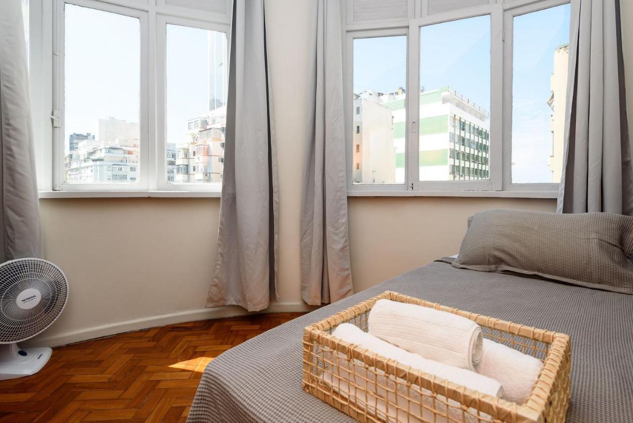 2 Quartos Em Copacabana C/ Vista-mar | Pj 135/808 * Río de Janeiro